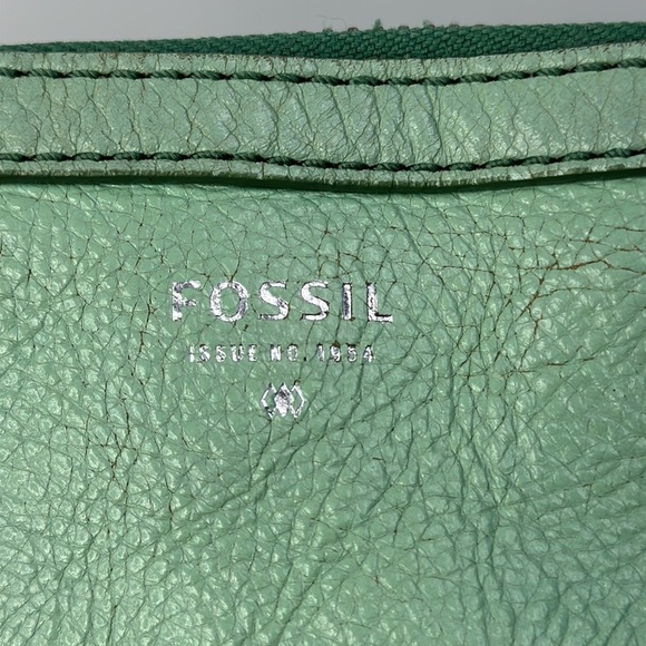 Fossil Emma Tote in light Green/Silver - Picture 6 of 10